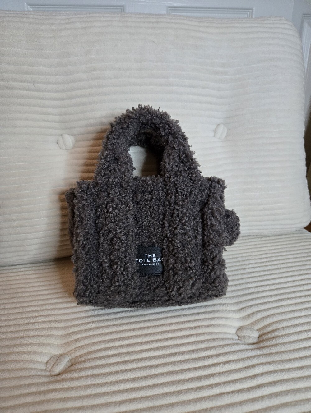 Marc Jacobs The Tote Bag Sherpa Mini Tote - Charcoal
